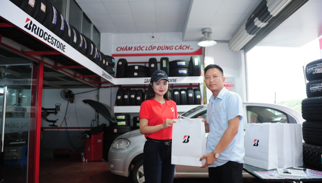 Dịch vụ lốp xe du lịch đúng chuẩn tại ngoại ô Hà Nội